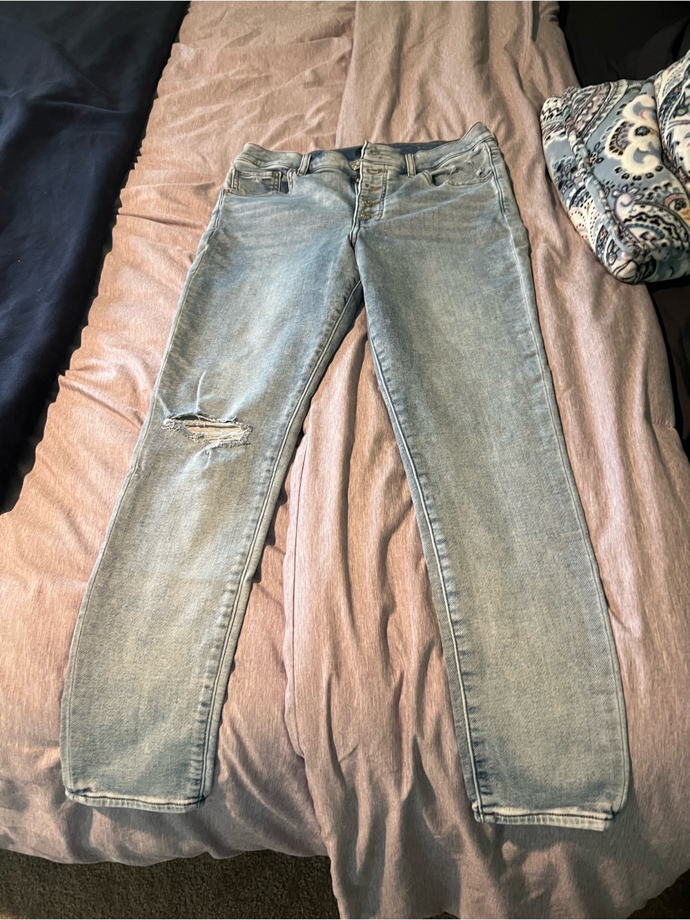 Express Light Blue Women's Distressed Skinny Jeans